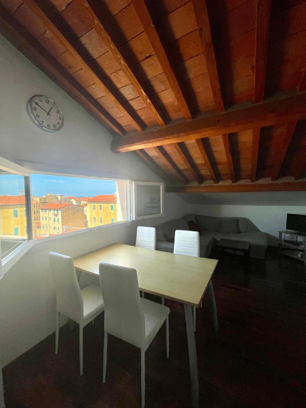 Ferienwohnung La Finestra Sul Porto Livorno Exterior foto